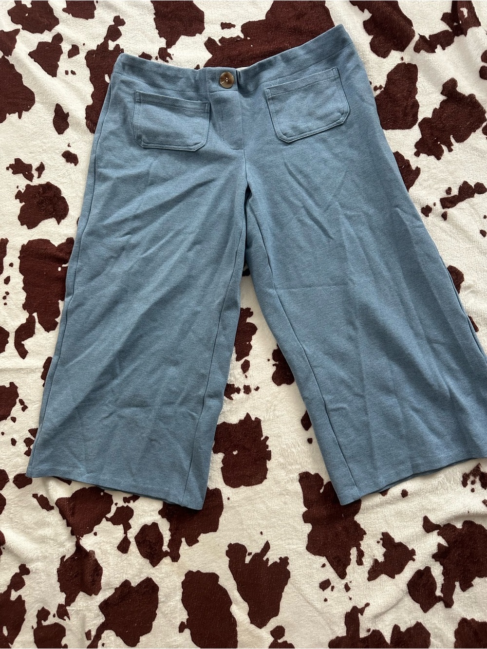 Jules & Leopold Light Blue Wide-Leg Cropped Bermuda Shorts